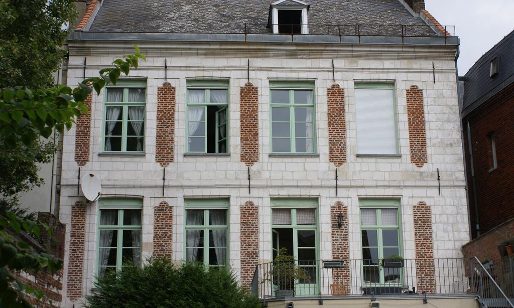 Bed and Breakfast La Cour Des Carmes Арас Екстер'єр фото